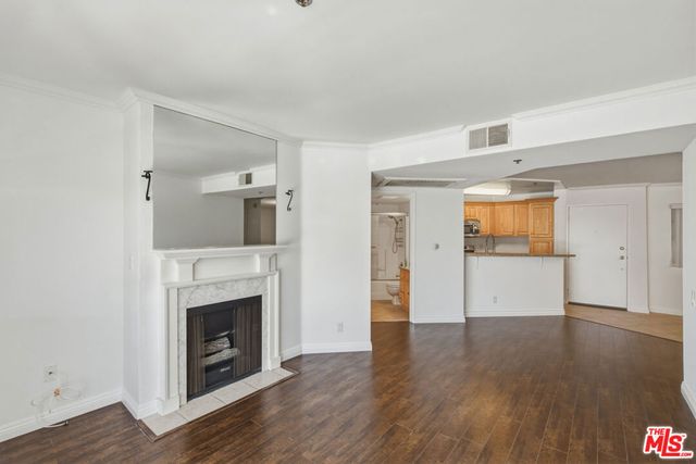 4401 Sepulveda Boulevard 112, Sherman Oaks, CA 91403