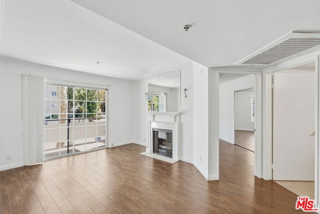 4401 Sepulveda Boulevard 112, Sherman Oaks, CA 91403