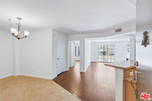 4401 Sepulveda Boulevard 112, Sherman Oaks, CA 91403