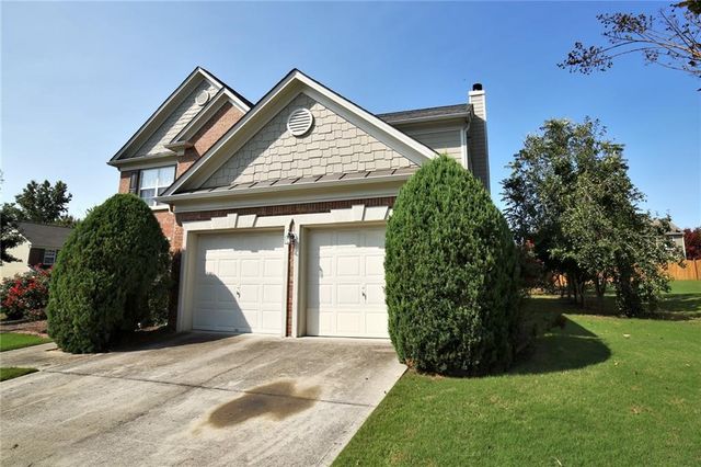 8305 Grenadier Trail, Suwanee, GA 30024