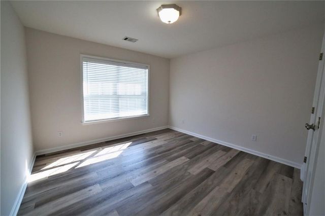 8305 Grenadier Trail, Suwanee, GA 30024