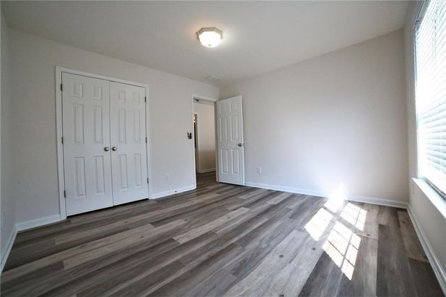 8305 Grenadier Trail, Suwanee, GA 30024