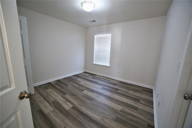 8305 Grenadier Trail, Suwanee, GA 30024