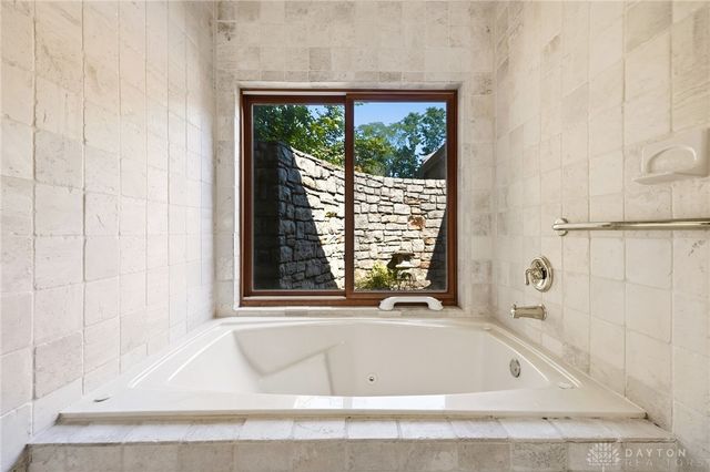 3849 Sable Ridge Drive, Bellbrook, OH 45305