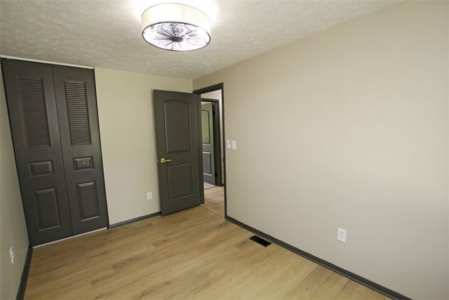 5917 Summersweet Drive, Clayton, OH 45315