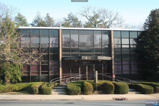 901 Teaneck Road, Teaneck, NJ 07666