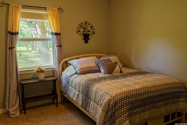 279 FERMIN LN, Seguin, TX 78155