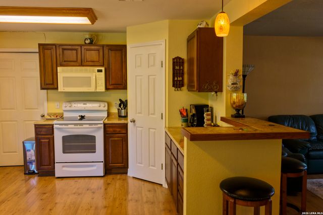 279 FERMIN LN, Seguin, TX 78155