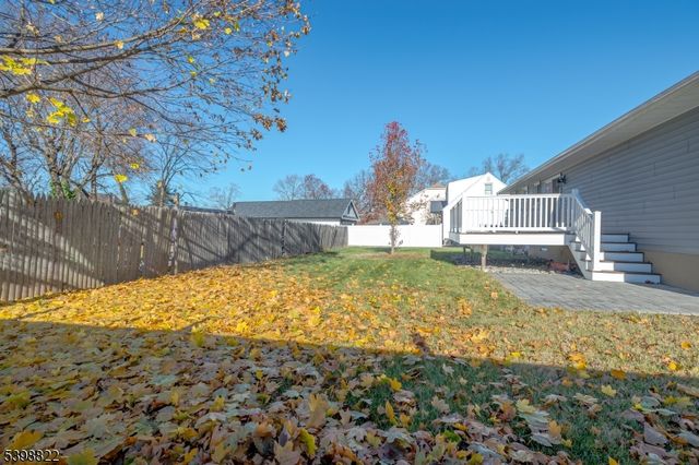 400 Whittier Ave, Dunellen Boro, NJ 08812