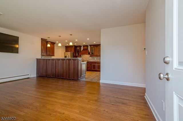 400 Whittier Ave, Dunellen Boro, NJ 08812