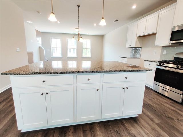 331 Mahone Drive 16, Lilburn, GA 30047