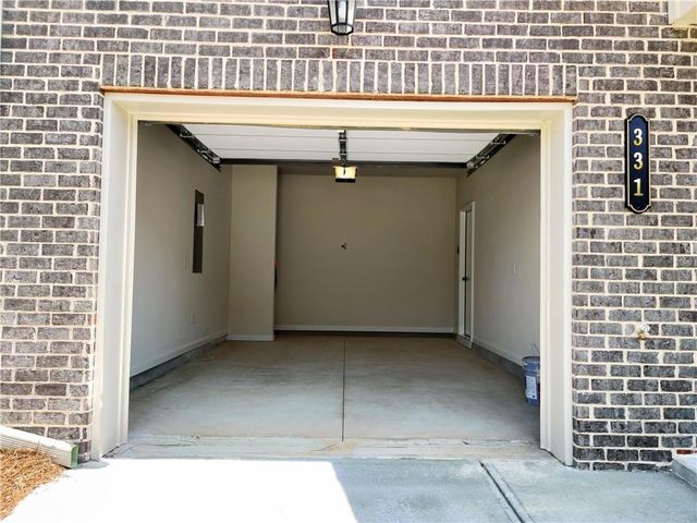 331 Mahone Drive 16, Lilburn, GA 30047