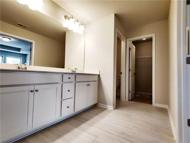 331 Mahone Drive 16, Lilburn, GA 30047