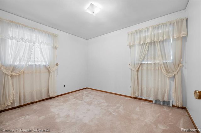 25968 Keith Street, Dearborn Heights, MI 48127