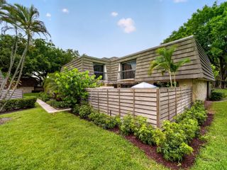 1519 15th Terrace, Palm Beach Gardens, FL 33418