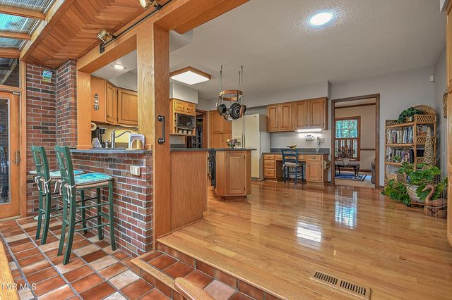 5134 Foxfire Trail, Kingsport, TN 37664