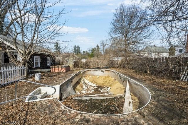 610 Watchung Rd, Bound Brook Boro, NJ 08805