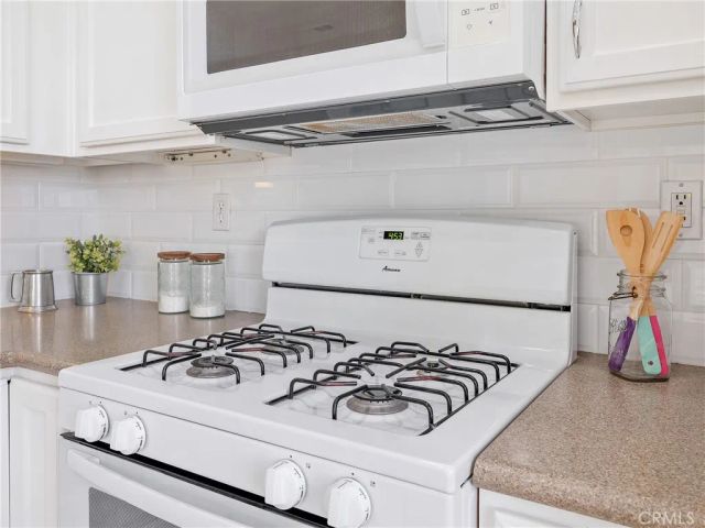 10364 Lakeshore Drive, Apple Valley, CA 92308