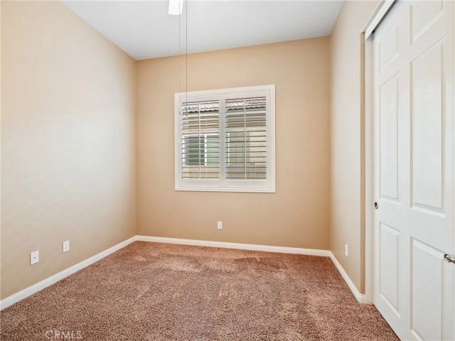 10364 Lakeshore Drive, Apple Valley, CA 92308
