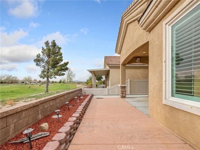 10364 Lakeshore Drive, Apple Valley, CA 92308
