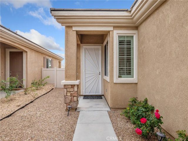10364 Lakeshore Drive, Apple Valley, CA 92308