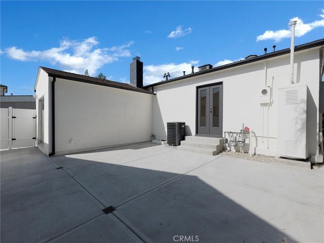 2108 N Pass Avenue, Burbank, CA 91505