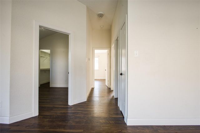 475 Lost Rock Drive, Houston, TX 77598