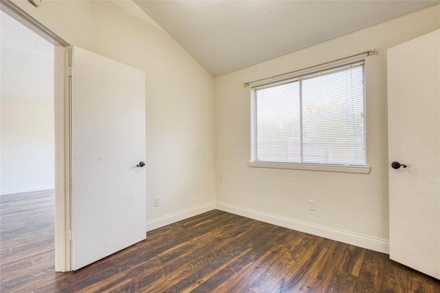 475 Lost Rock Drive, Houston, TX 77598