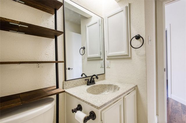 475 Lost Rock Drive, Houston, TX 77598