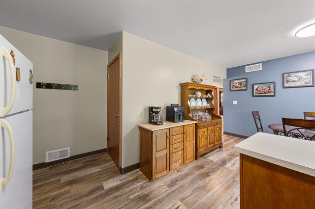2541 E Main Street, Mankato, MN 56001
