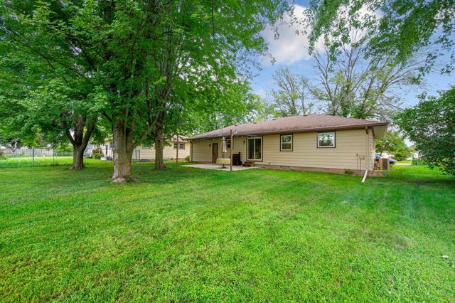2541 E Main Street, Mankato, MN 56001