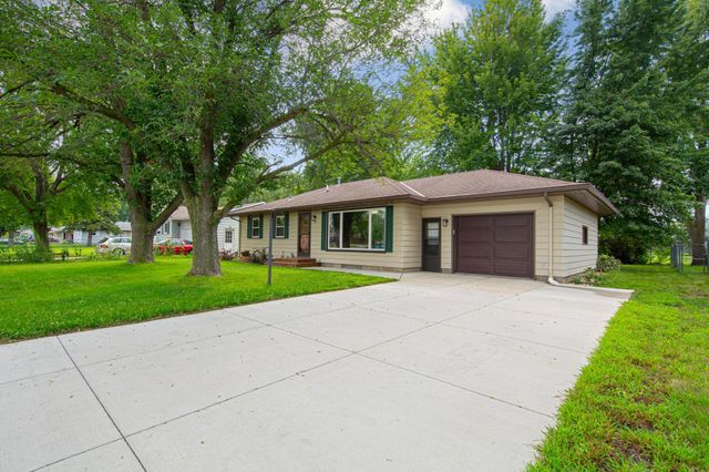 2541 E Main Street, Mankato, MN 56001