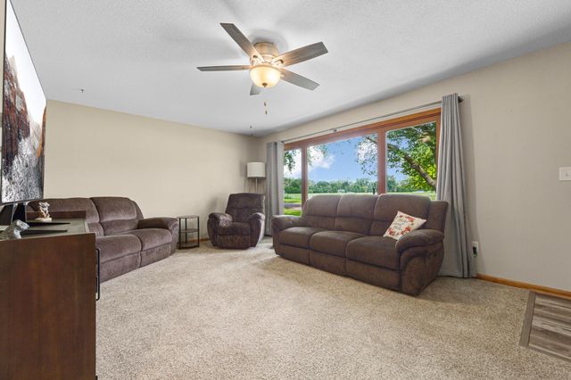 2541 E Main Street, Mankato, MN 56001