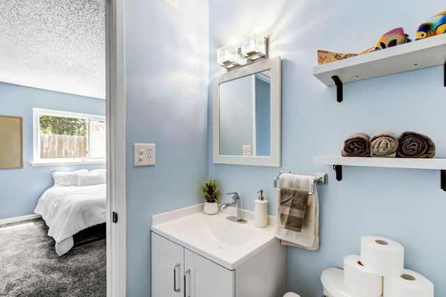 6904 Somerville Way, Fair Oaks, CA 95628