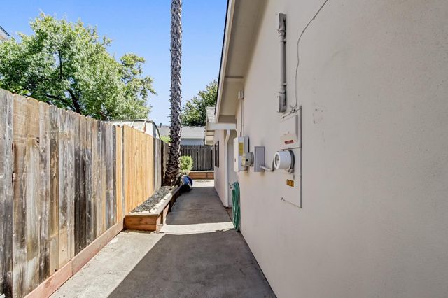 6904 Somerville Way, Fair Oaks, CA 95628