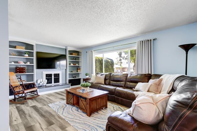 6904 Somerville Way, Fair Oaks, CA 95628