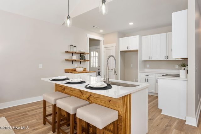 325 N Dyson Street, Holly Ridge, NC 28445