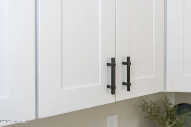 325 N Dyson Street, Holly Ridge, NC 28445