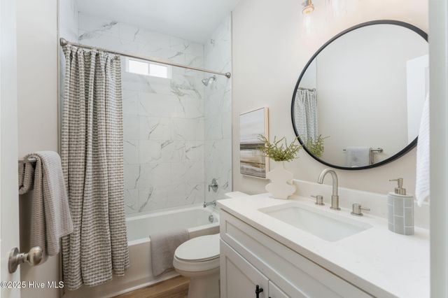 325 N Dyson Street, Holly Ridge, NC 28445