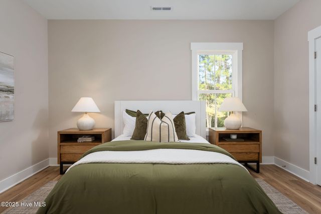 325 N Dyson Street, Holly Ridge, NC 28445