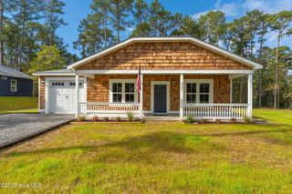 325 N Dyson Street, Holly Ridge, NC 28445