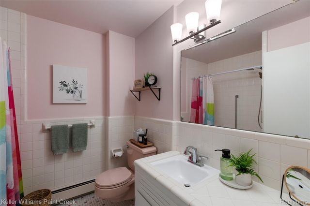 19839 Arthur 246, Harper Woods, MI 48225