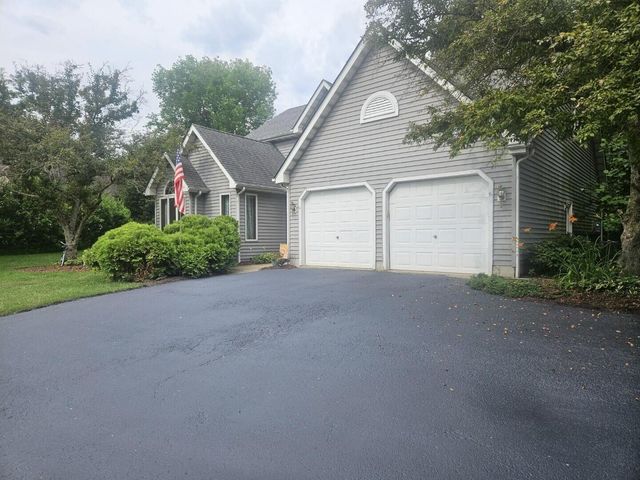 11606 Westvalley Drive, Crown Point, IN 46307