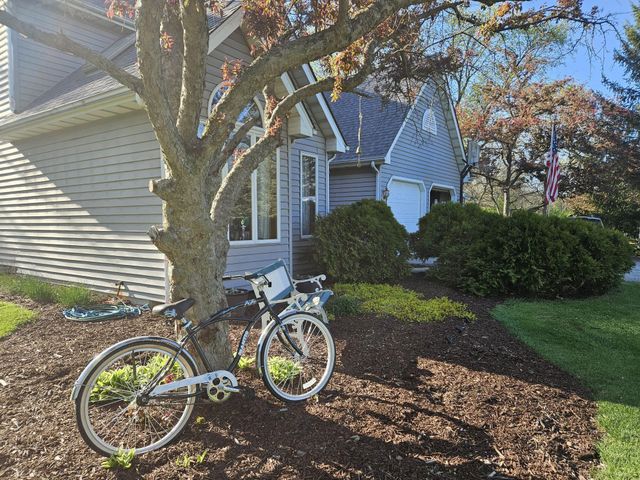 11606 Westvalley Drive, Crown Point, IN 46307