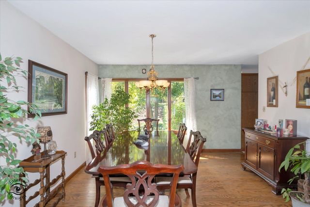 11606 Westvalley Drive, Crown Point, IN 46307