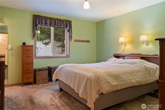 70 E Sycamore Place, Shelton, WA 98584