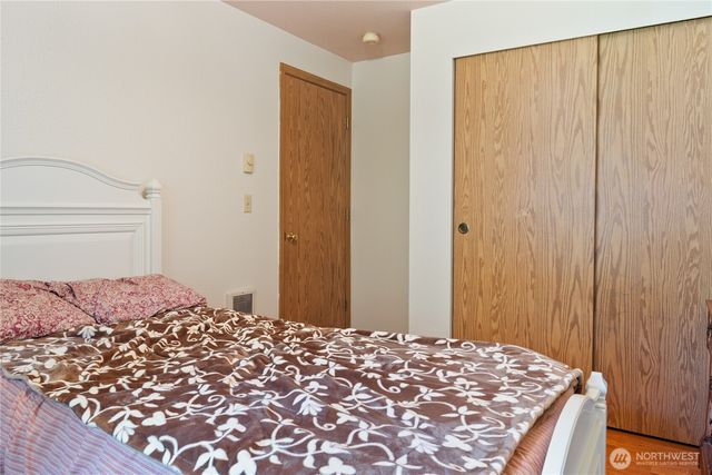 70 E Sycamore Place, Shelton, WA 98584