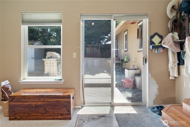 70 E Sycamore Place, Shelton, WA 98584