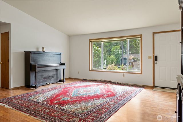 70 E Sycamore Place, Shelton, WA 98584