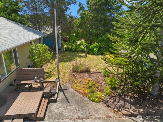 70 E Sycamore Place, Shelton, WA 98584